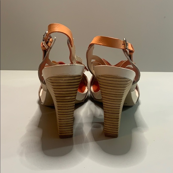 Tervolina wooden stacked heels. Orange/cream sz 39 - Picture 3 of 8